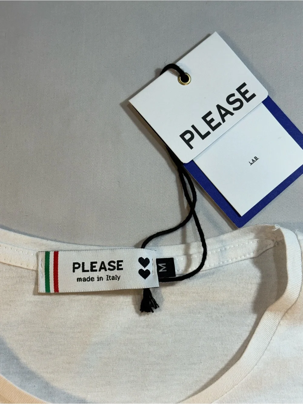 Please Women’s Hey!' Graphic T‑Shirt in White with Pink Accent